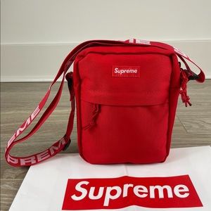 Supreme Shoulder Bag Red SS18